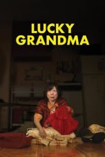 Nonton film Lucky Grandma (2020) Nonton film Lucky Grandma (2020)
